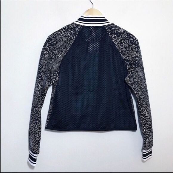 Fabletics Mash Bomber Jacket Small Black White New Womens - Picture 4 of 6